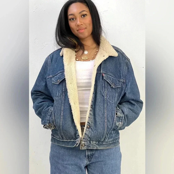 Levi’s 90s Sherpa Trucker Jacket - Picture 1 of 10